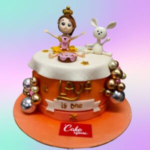 Super Cute Girl Birthday Cake 2 Kg for girls with playful designs and cheerful colors.