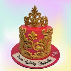 1 Kg Crown Birthday Cake. Regal 1kg birthday cake topped with an edible golden crown