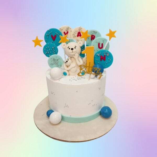 Amazing Teddy Theme Cream Cake 1 Kg for kids, featuring cute teddy bear decorations and creamy frosting, perfect for a sweet celebration.