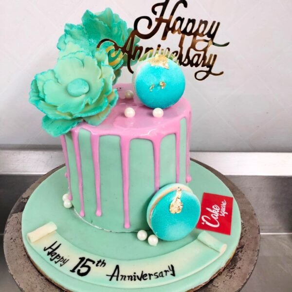 "Lovely Anniversary 1 Kg Cake for Couples in mango flavor, featuring a sweet and charming design for a romantic celebration."