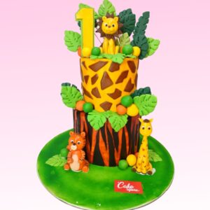 Best Animal Themed Boys First Birthday Cake 5 kg. Colorful 5kg animal-themed first birthday cake with jungle creatures