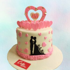 "Beautiful Pink Heart Shaped Anniversary Valentines Day 1 Kg Cake in vanilla flavour, featuring a charming heart design for a romantic celebration."