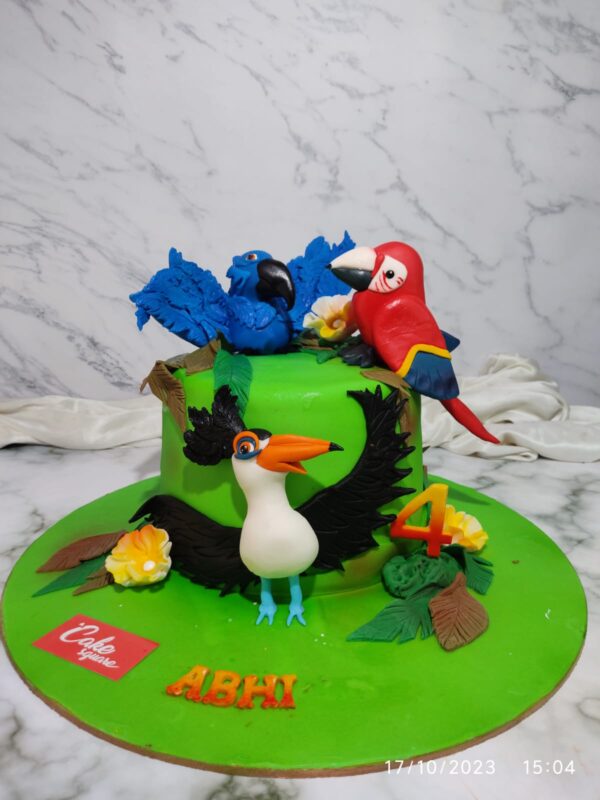 """A Prettiest Parrots Birthday Cake 1 Kg, from Cake Square Chennai, perfect for bird lovers."