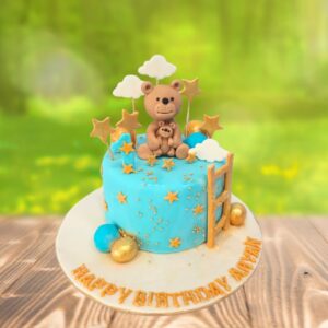 "Teddy Family 1 Kg Kids Birthday Cake featuring cute teddy bear decorations, perfect for a charming and cuddly birthday celebration."