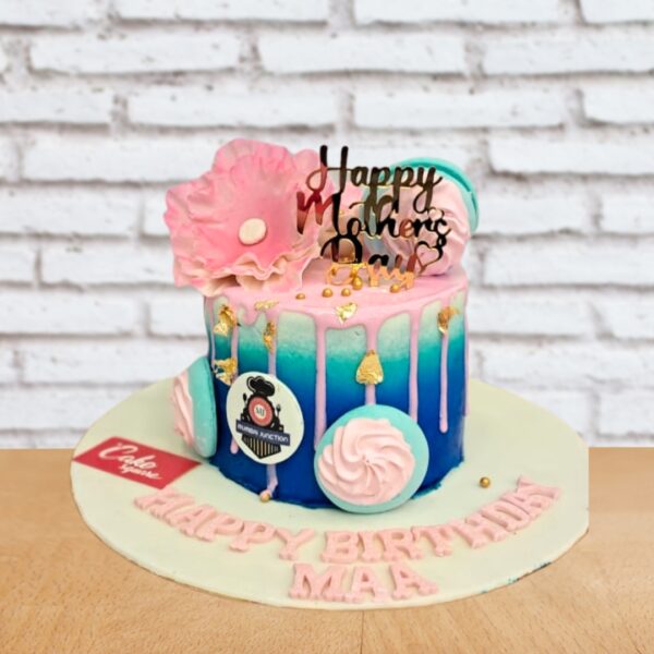 Best Designer Mother's Day Cake 1 Kg with intricate patterns and Mother's Day themed decorations.