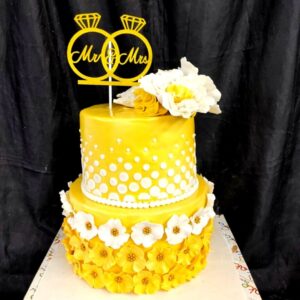 Awesome Yellow Flower 3 kg Wedding Cake from Cake Square Chennai.