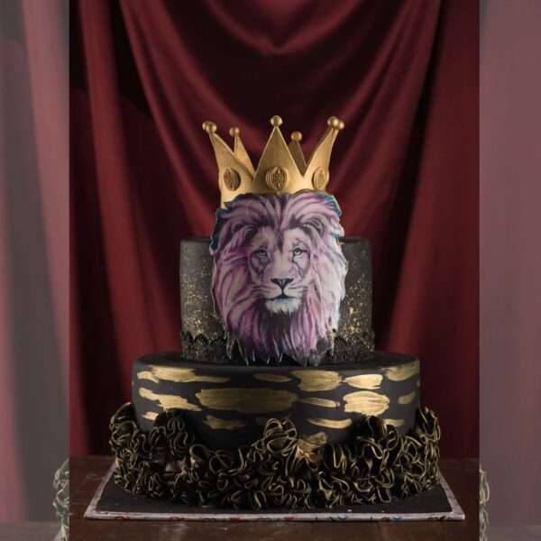 "Lion Theme Crown First Birthday Cake 5 Kg featuring a majestic lion design and crown, perfect for a grand first birthday celebration."