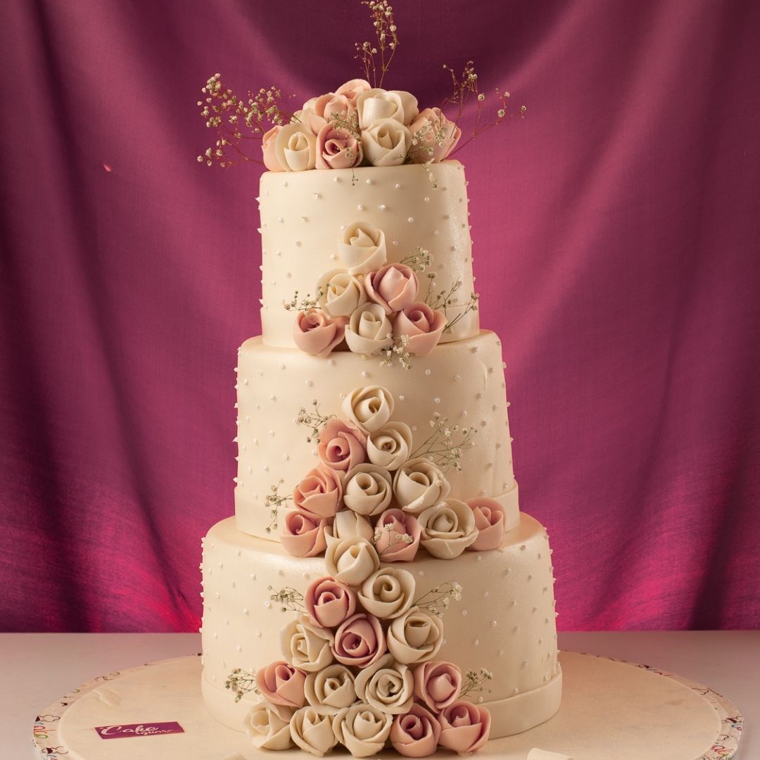 Pink Blossom 4 kg Wedding Cake from Cake Square Chennai.