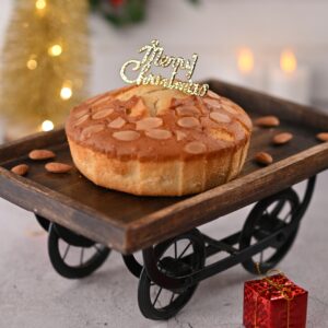 A whole Dundee Christmas Almond Tea Cake 500 gms decorated with almonds on top for your merry season gifting.