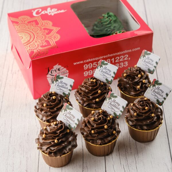 A pack of New Chocolate Cup cakes pack of 6 is just the Christmas Gift you were looking for this holiday season.